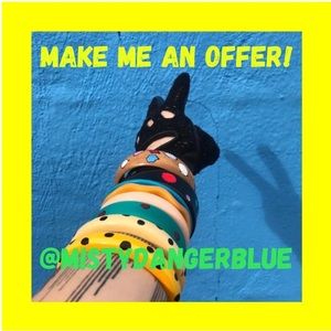 👠Click the OFFER button and make me an offer👠
